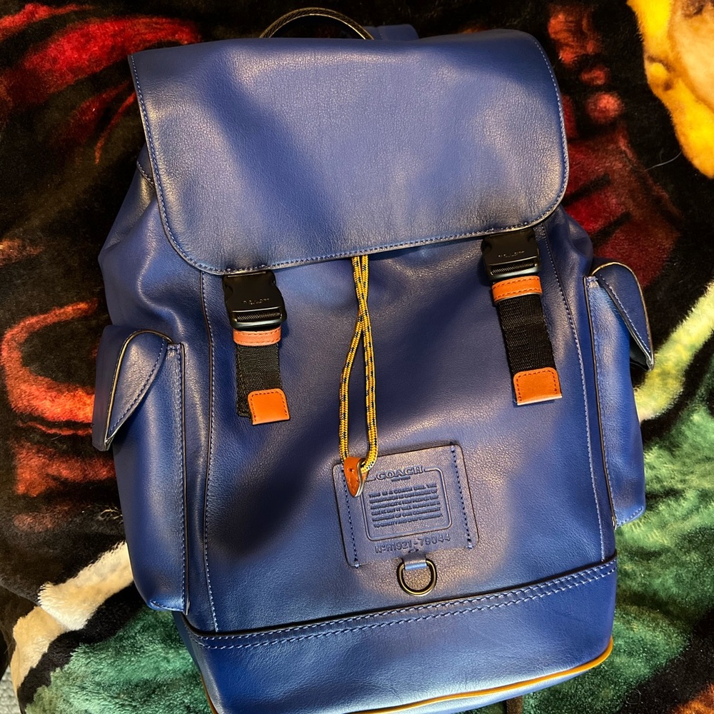 Coach Rivington Backpack - Picture 6 of 10